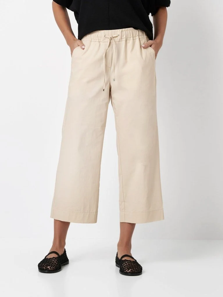 Toni Hose & Shorts Beige
