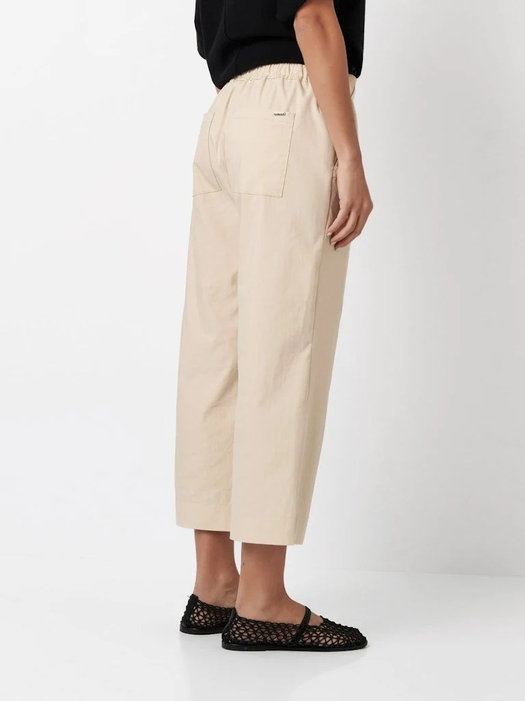 Toni Hose & Shorts Beige