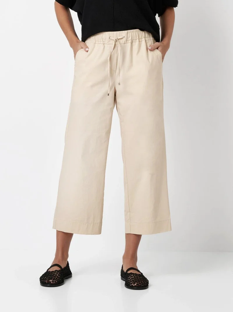 Toni Hose & Shorts Beige