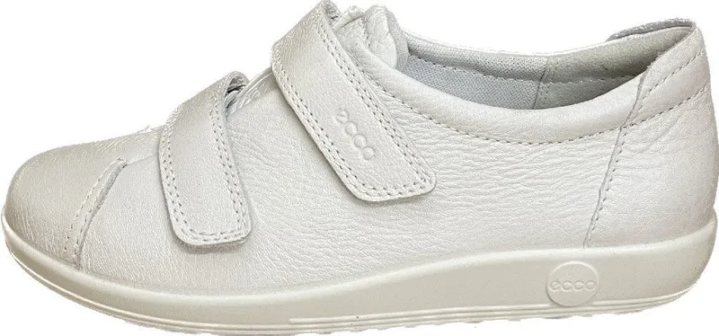 Ecco Sportliche Slipper weiß