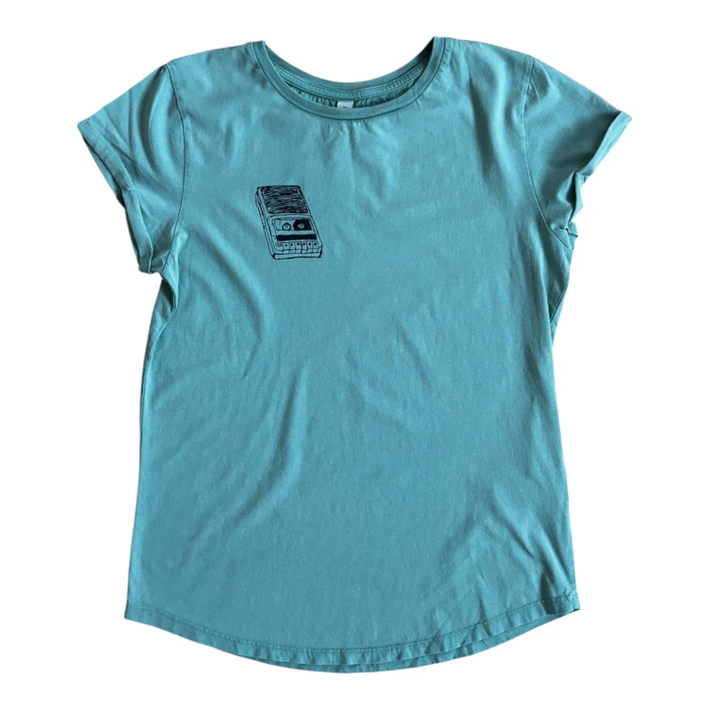 Kassettenrekorder Rolled-Sleeve Damen T-Shirt – Stone Washed Sage Green