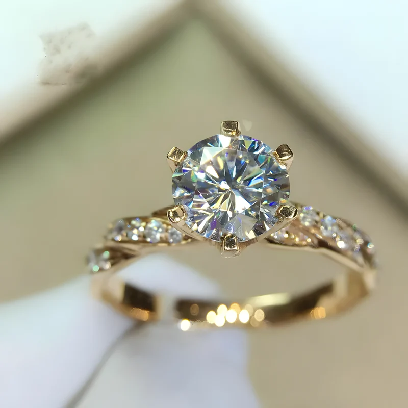 Twisted-Band Crystal Ring