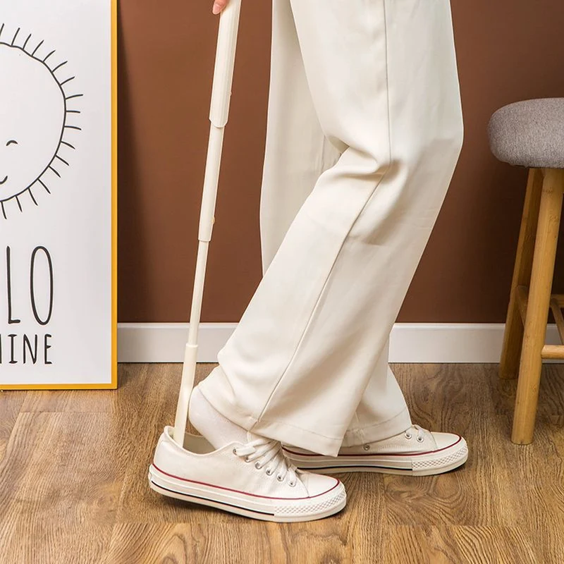 Retractable Long-Handle Shoe Horn