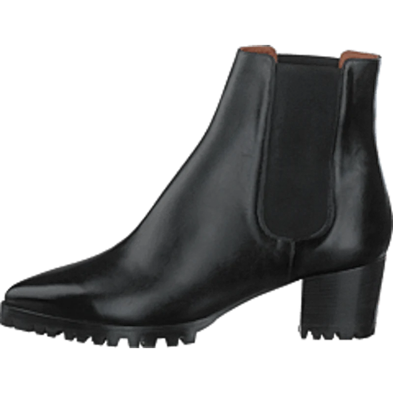 Sable Tractor Black