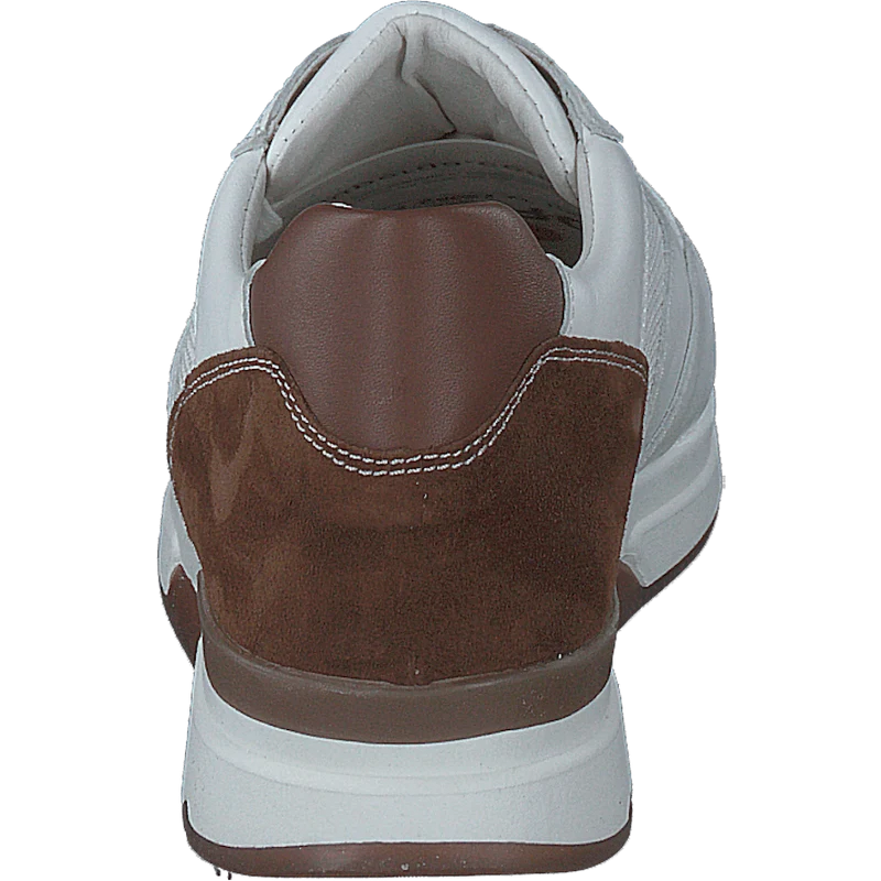 Thea Camel