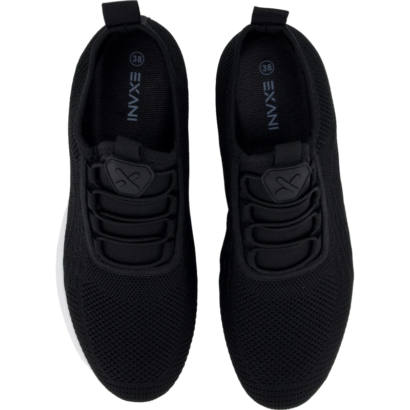 Lexi W Black