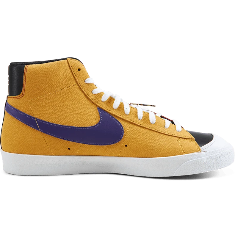 Nike Blazer Mid '77 Emb