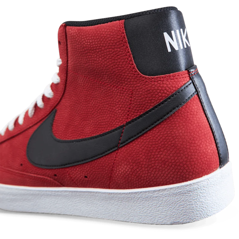 Nike Blazer Mid '77 Emb