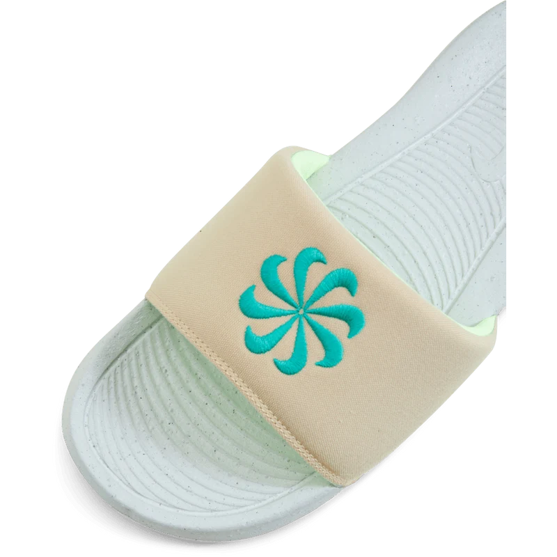 Nike Victori One