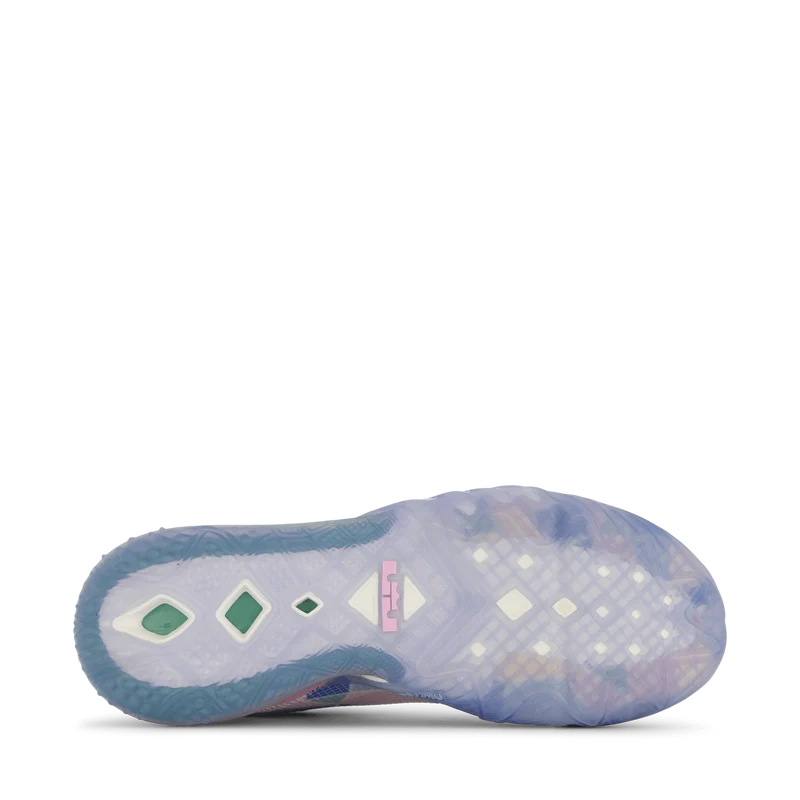LeBron XVIII Low
