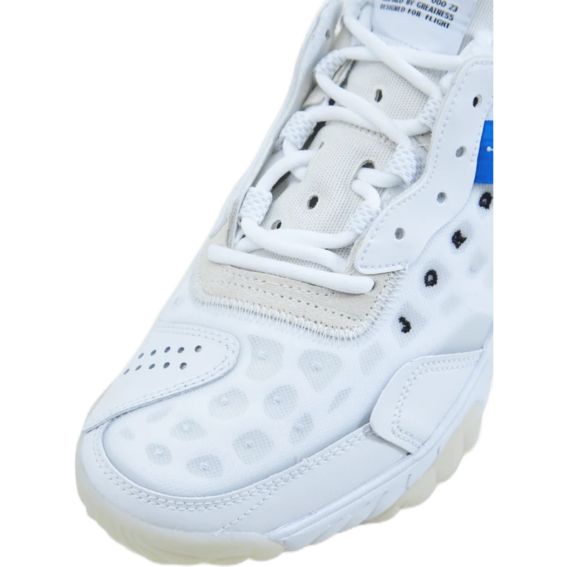 Jordan Delta 2