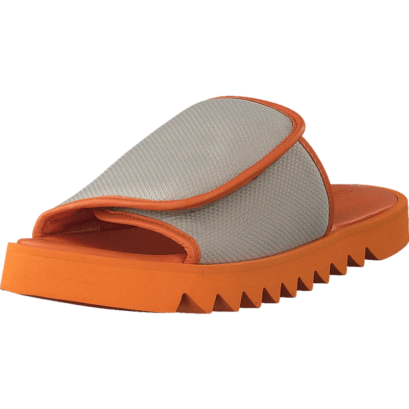 Micki Camel