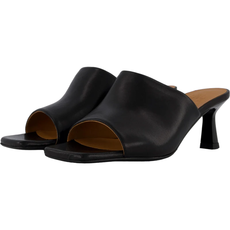 6122-70 Black Nappa 70