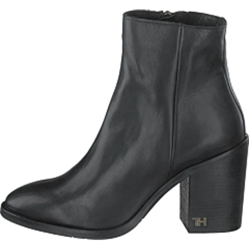 Mono Color Heeled Black