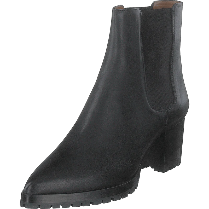 Sable Tractor Black