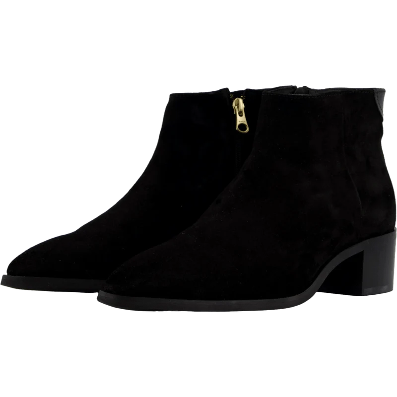 St Broomly Mid Boot Black