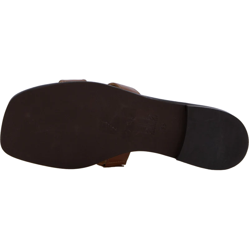 A8708 Cognac Nappa