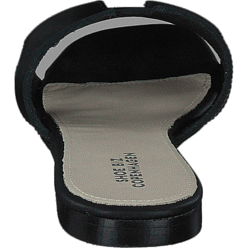 Claire Plain Black