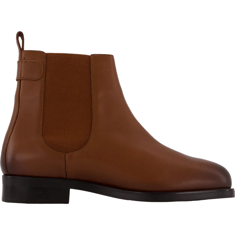 Th Stud Leather Low Chelsea Cognac Brown
