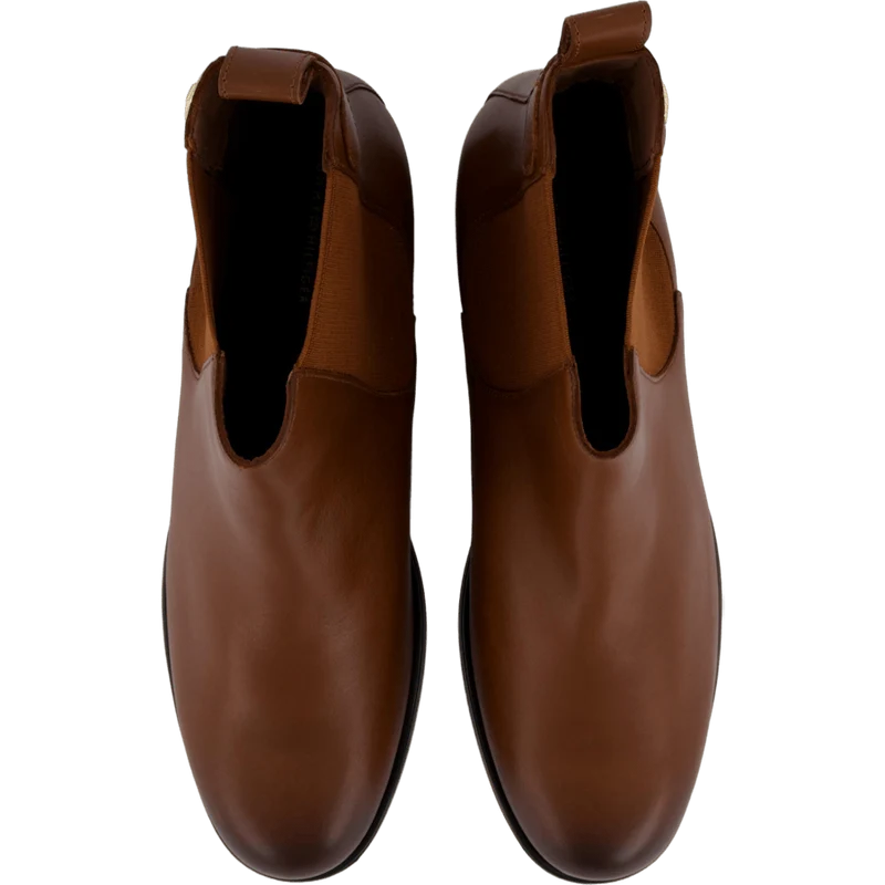 Th Stud Leather Low Chelsea Cognac Brown