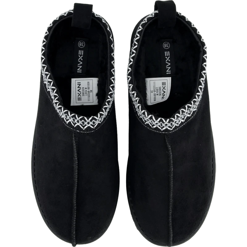 Lova W Black
