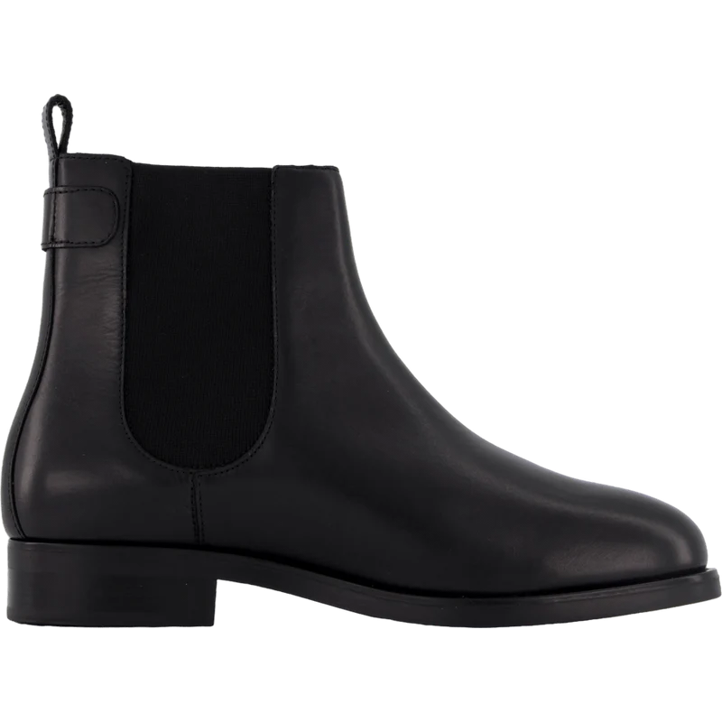 Th Stud Leather Low Chelsea Black