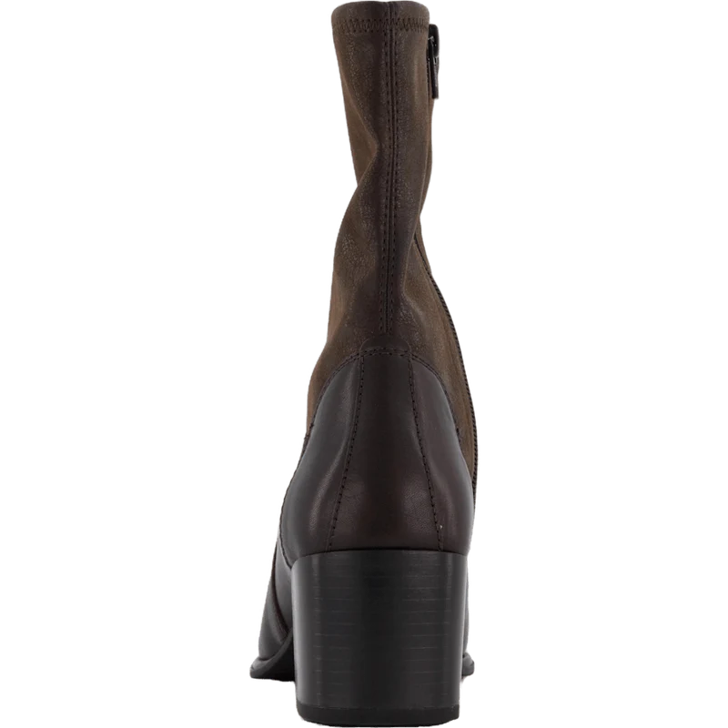 Giselle Chocolate