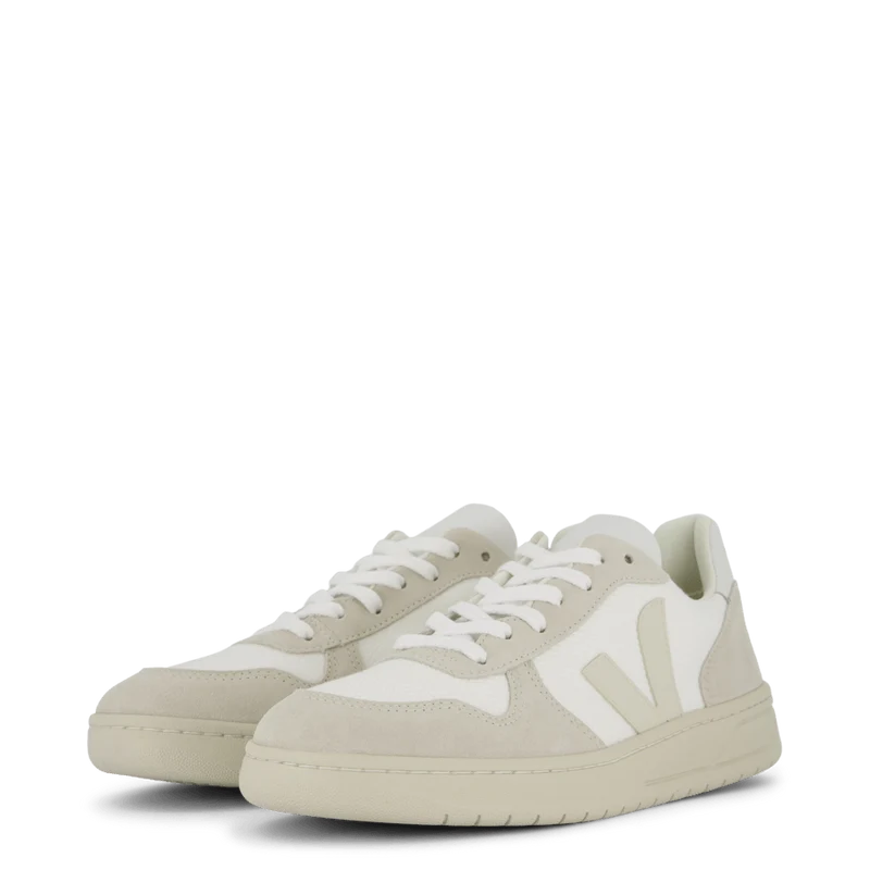 V-10 White Natural Pierre