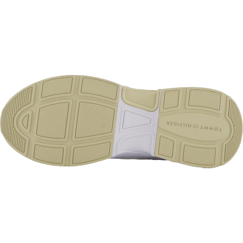 Th Chunky Feminine Runner White