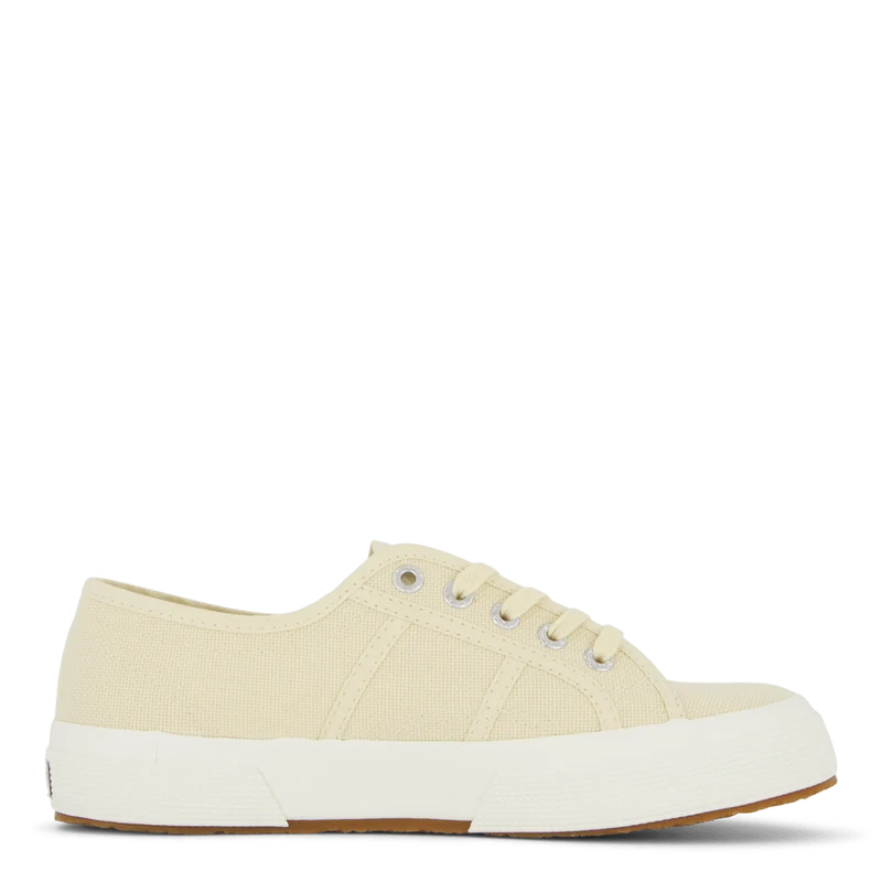 2750 Cotu Classic Beige Light Eggshell