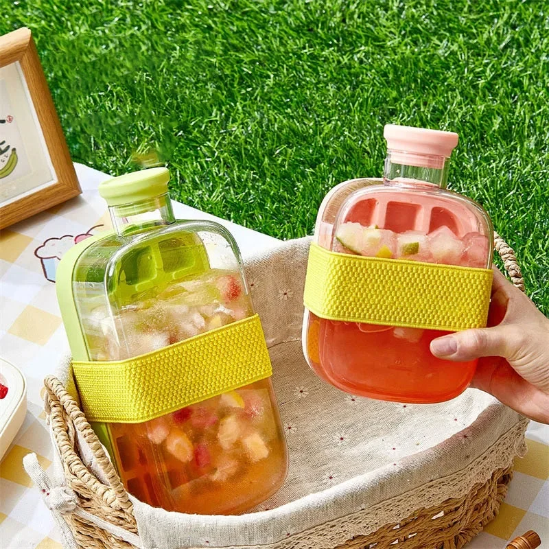 Ice Cube Tray With Straw