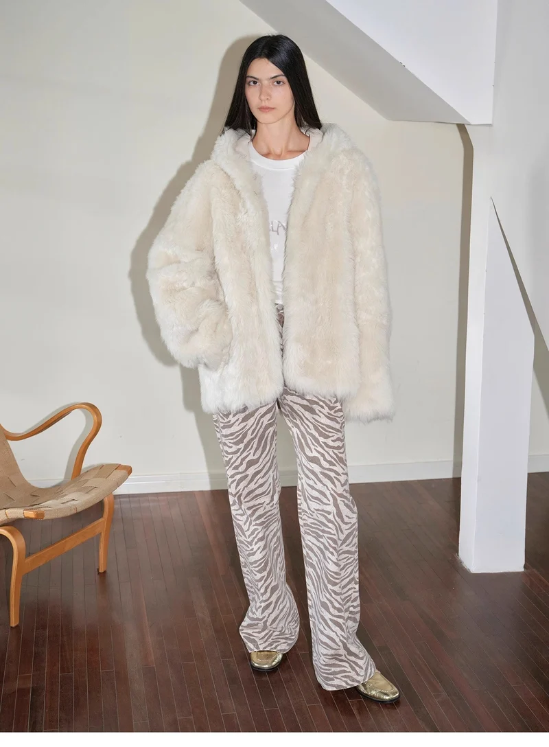 "Winter Snow" lazy silhouette hooded Tuscan curly sheepskin fur coat winter