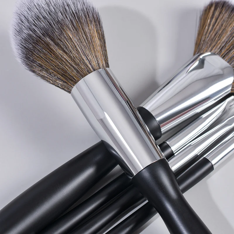 16 Piece Black Makeup Brush Set