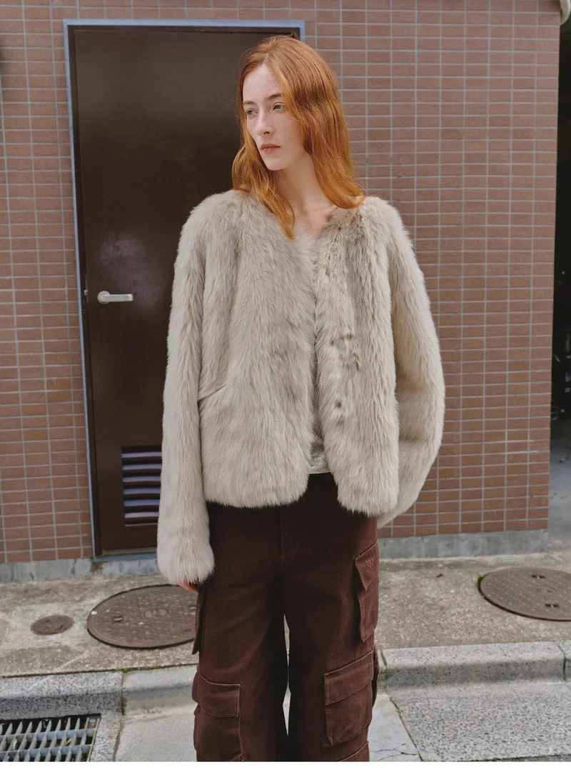 "Darcy Manor" imported Tuscan straight wool sheepskin sweetheart collar short fur coat