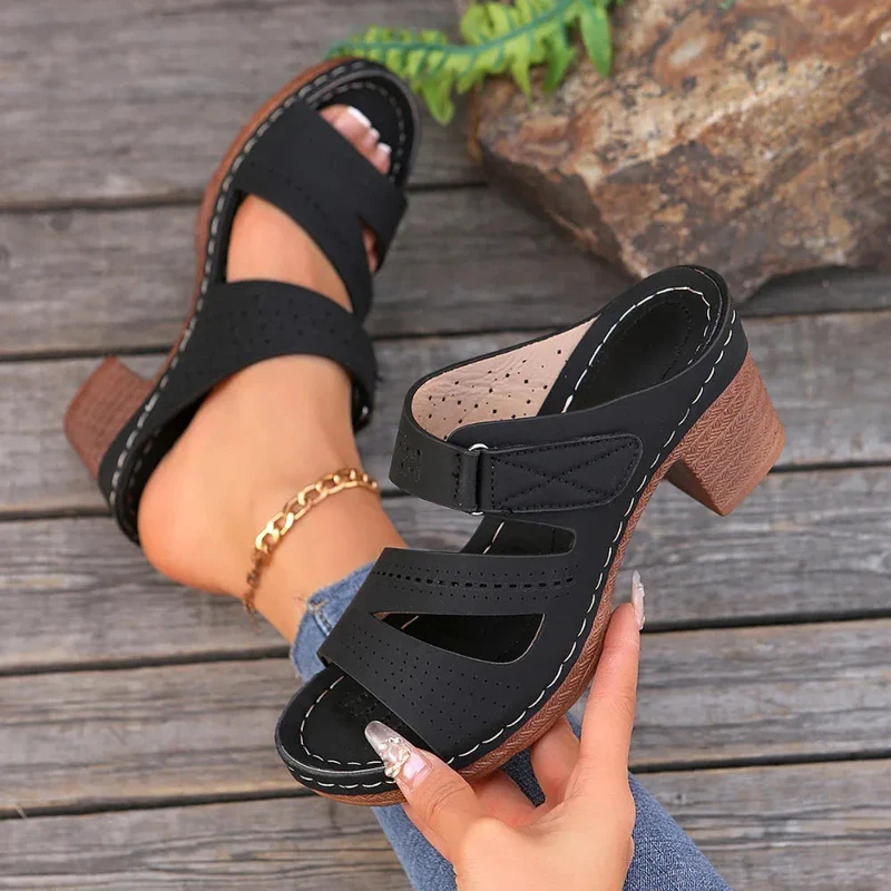 Square-Heeled Peep-Toe Summer Sandals Solid Color Casual Shoes