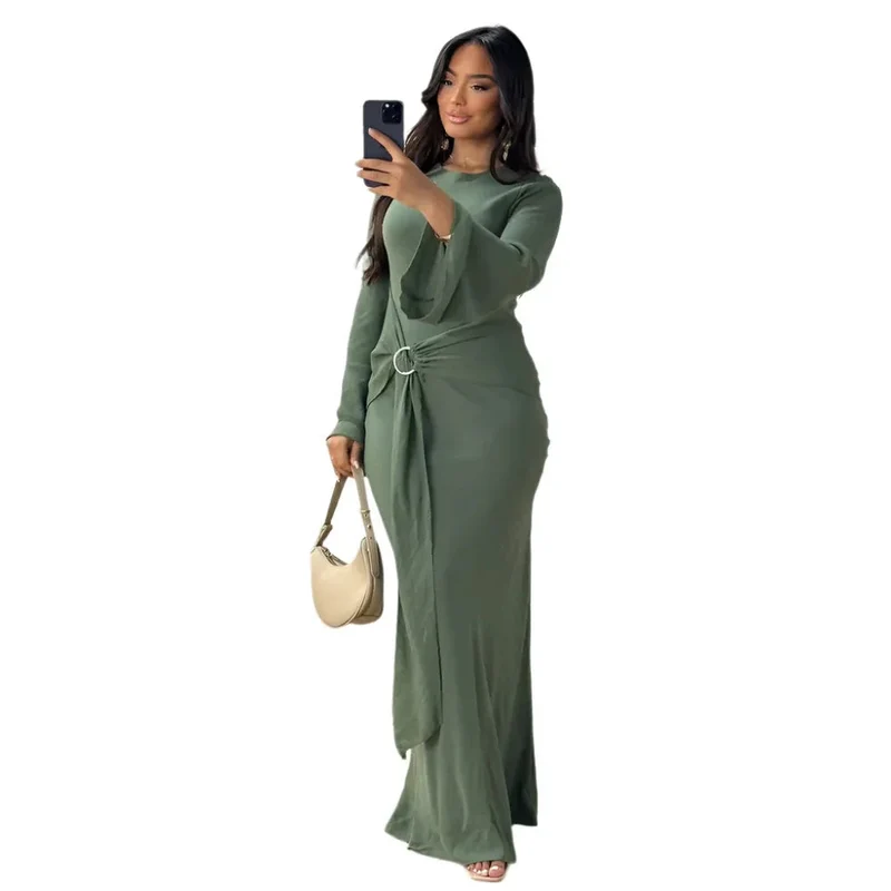 Elegant Solid Color Round-Neck Long-Sleeved Dress