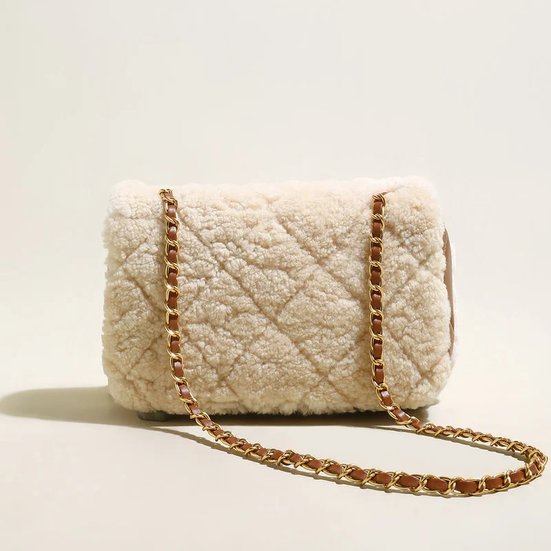 Winterthur Glam Shoulder Bag