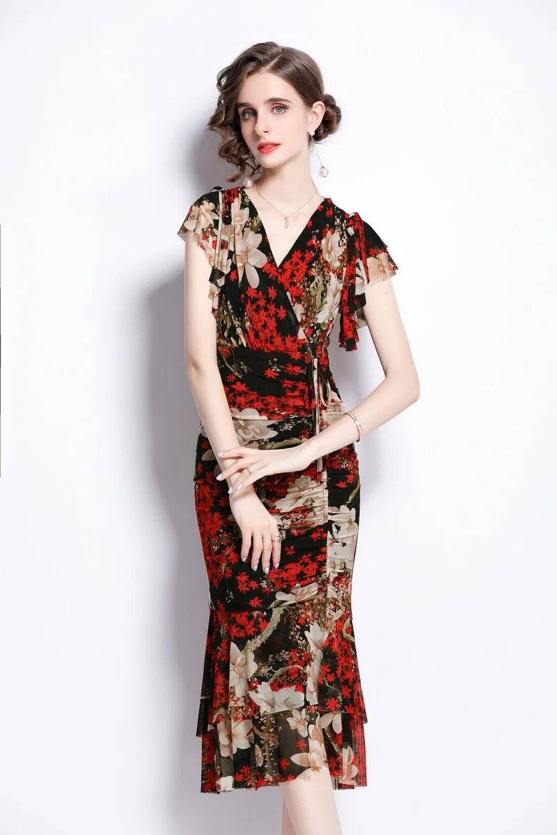 Slim Fit Plunging Neckline Floral Red Bodycon Dress