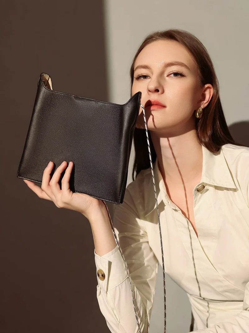 Sandra Leather Shoulder Bucket Bag