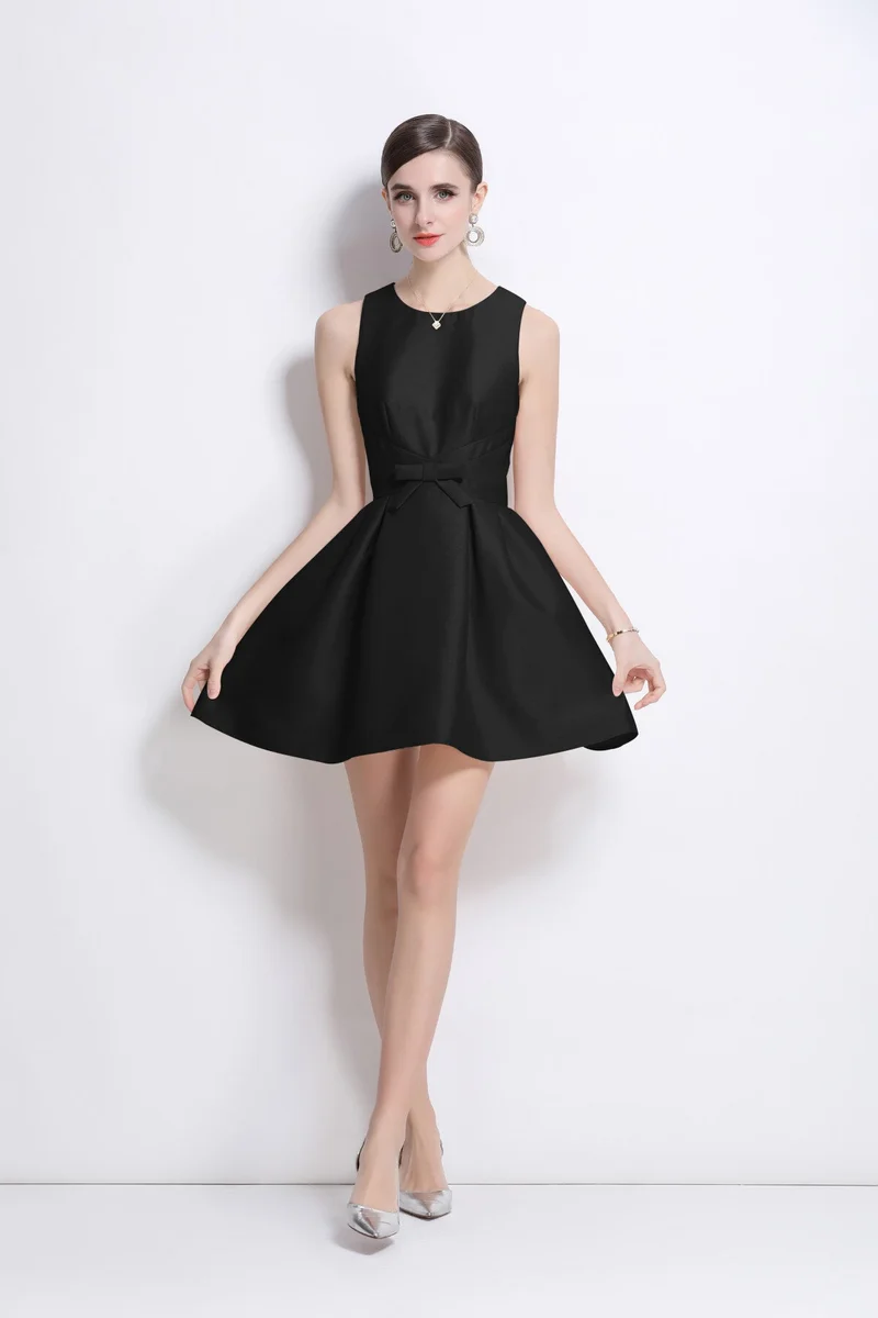 Structured Pleated Helm Petite Dress