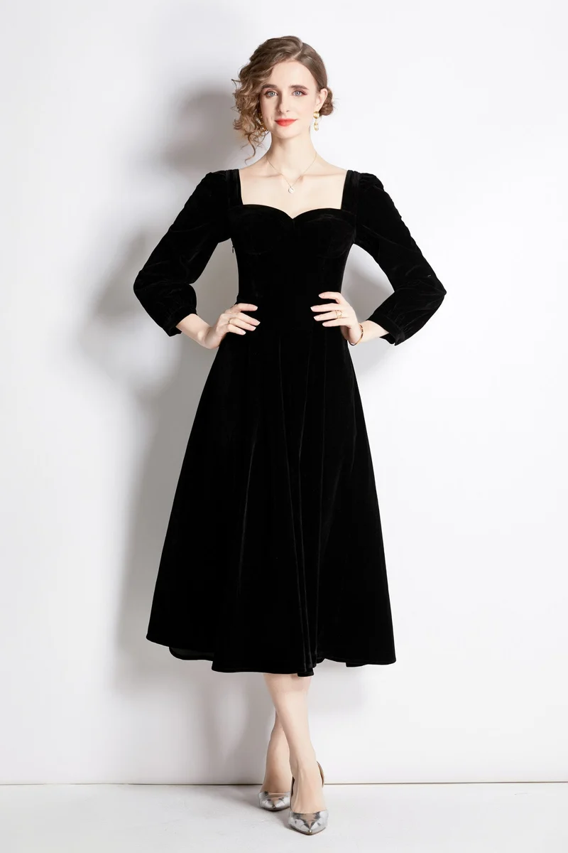 Square Sweetheart Neckline Vintage Velvet Dress