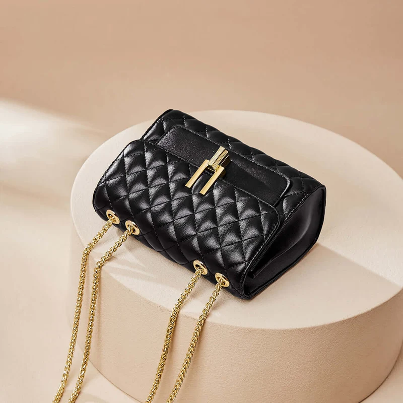 Miranda Timeless Quilted Shoulder Bag