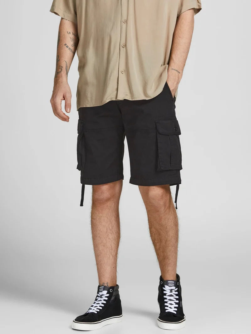 ZEUS CARGO SHORTS