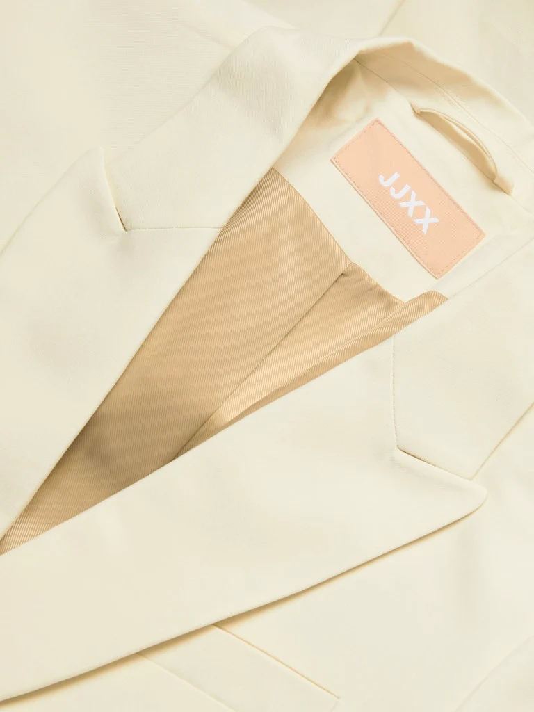 MARY BLAZER